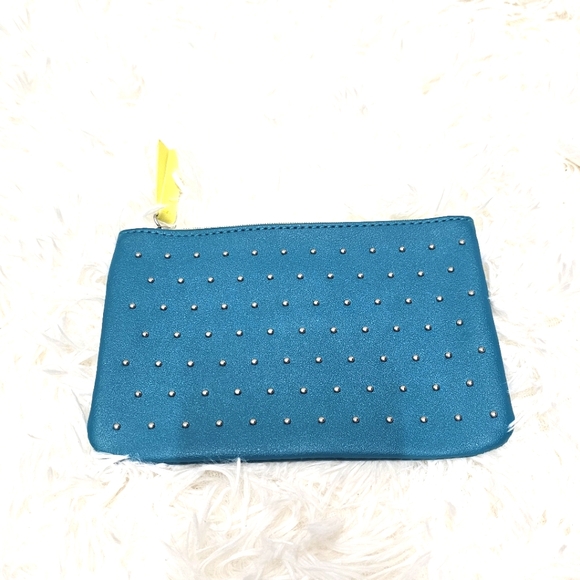 Ipsy Glam Bag March 2020 Turquoise Studded Leather Cosmetics Bags - Picture 1 of 2